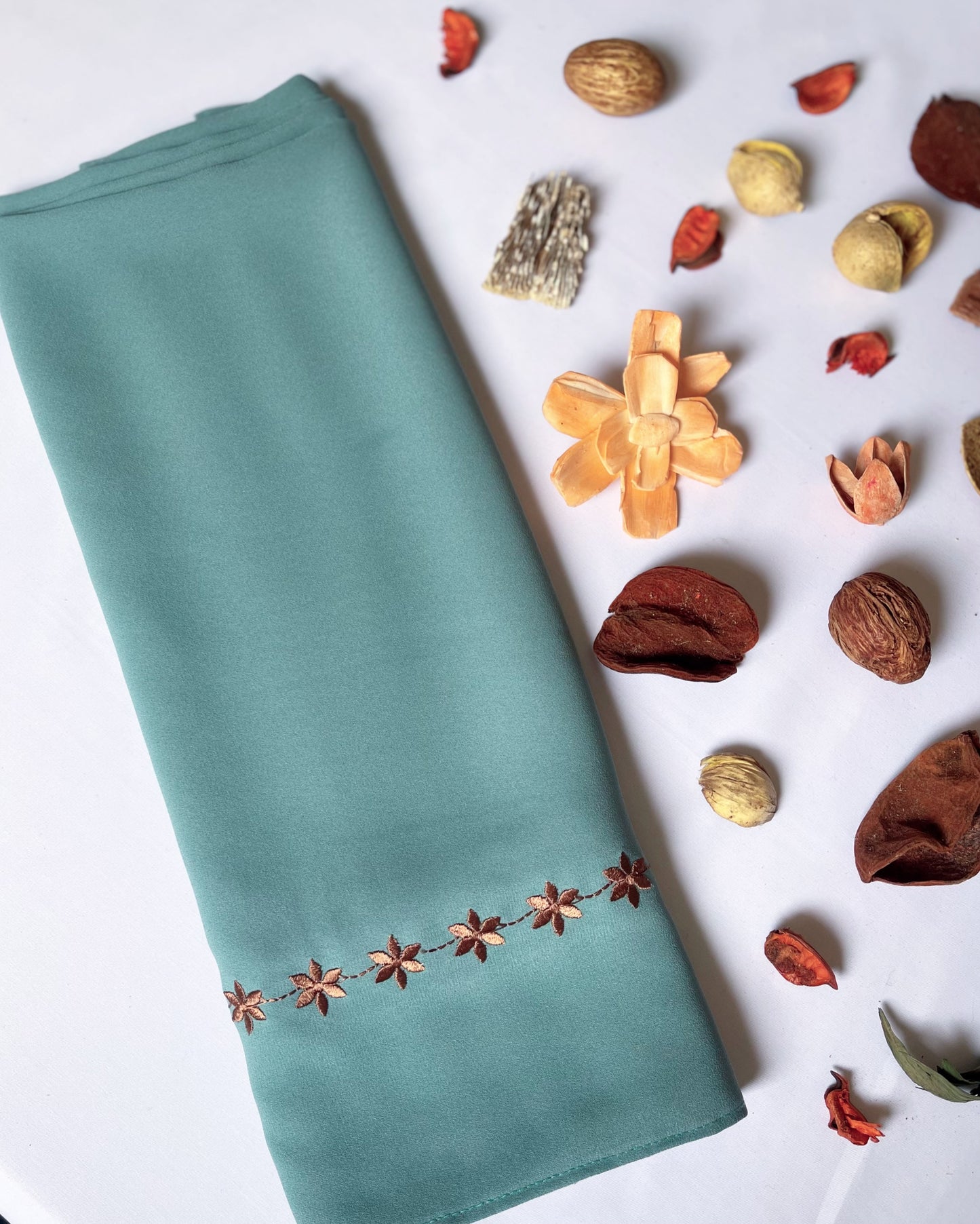 Châle “GHOFRAN”