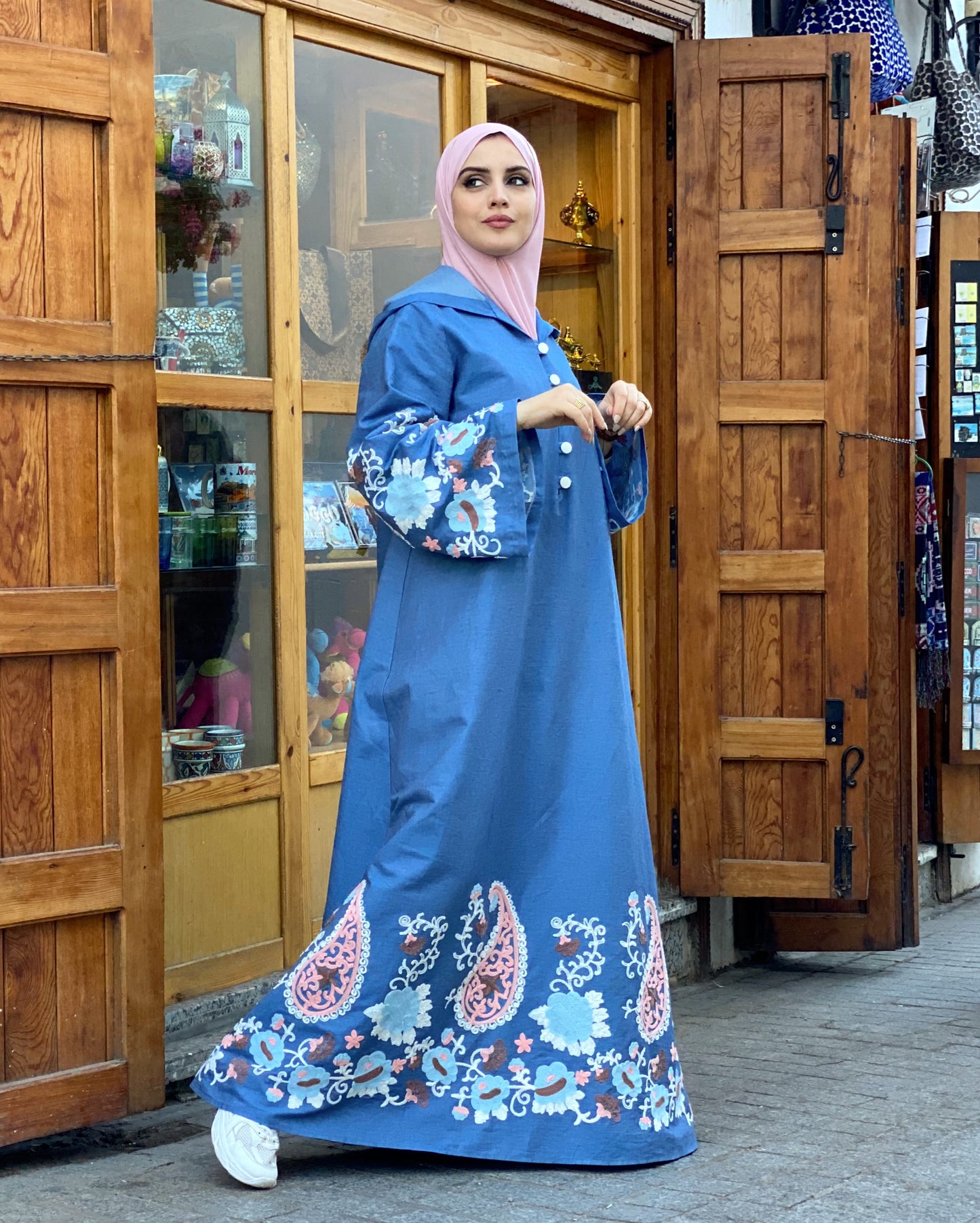 Robe "BAHR"